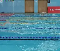 游泳赛场再起风云：漓江风暴队爆冷岭北烈马队，新援首秀制胜定海神针仍在